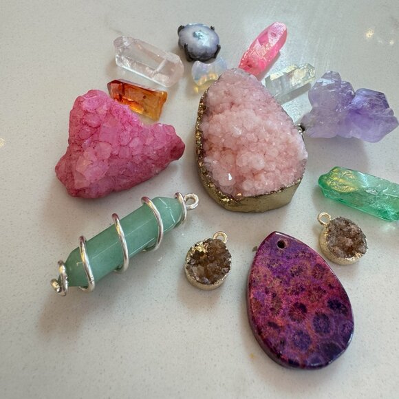 Crystal Druzy and Gemstone Pendant Lot with Moonstone and Amethyst - Picture 7 of 16